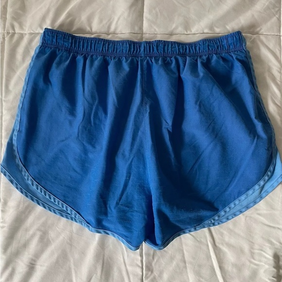 Women's Nike Tempo Soft Knit Blue Short - size XL - Picture 4 of 4